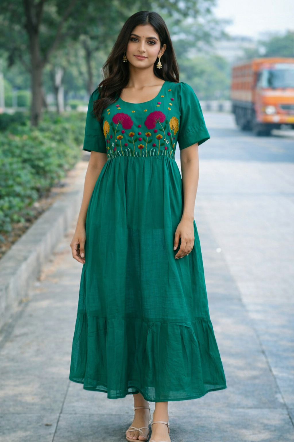 Size-XXL Beautiful frock in green color