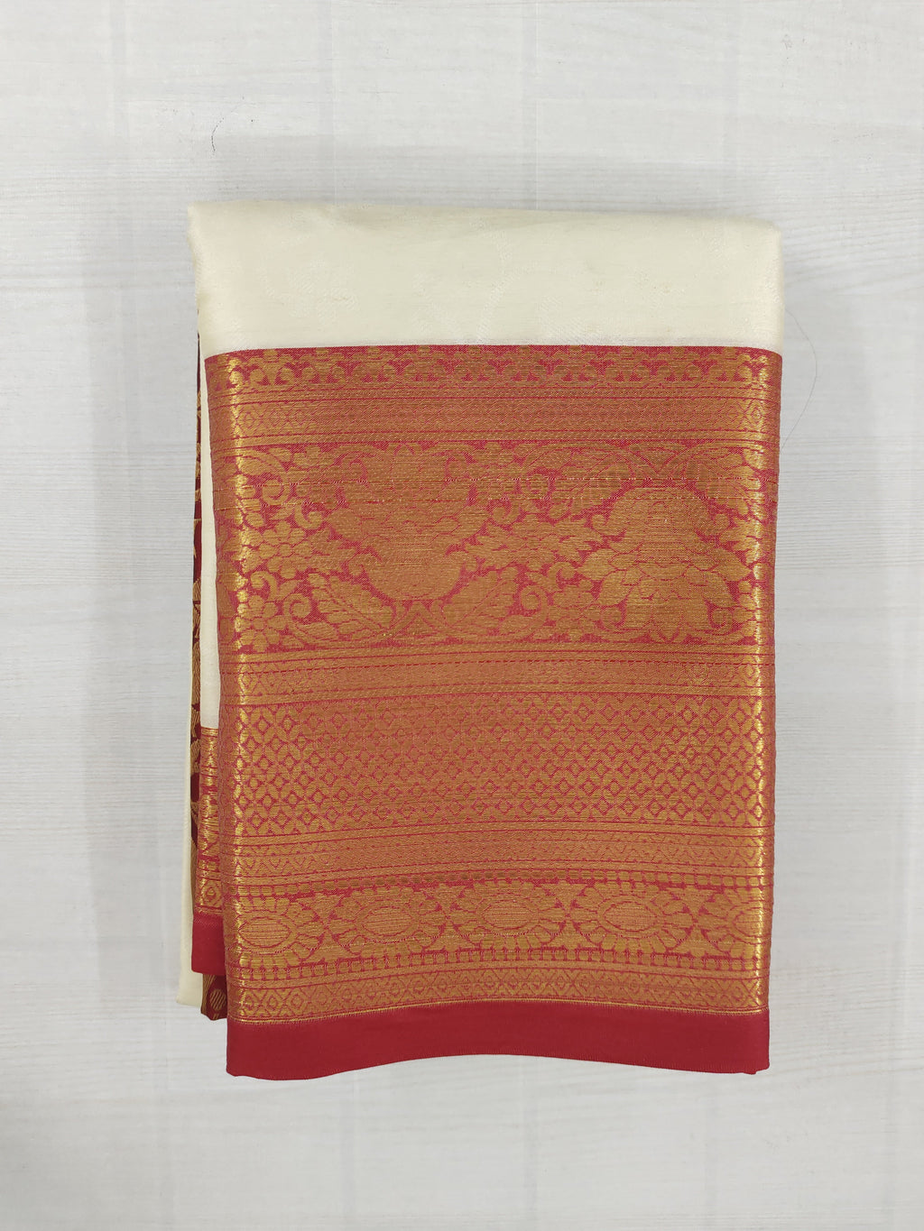 Chandanam Pattu Saree
