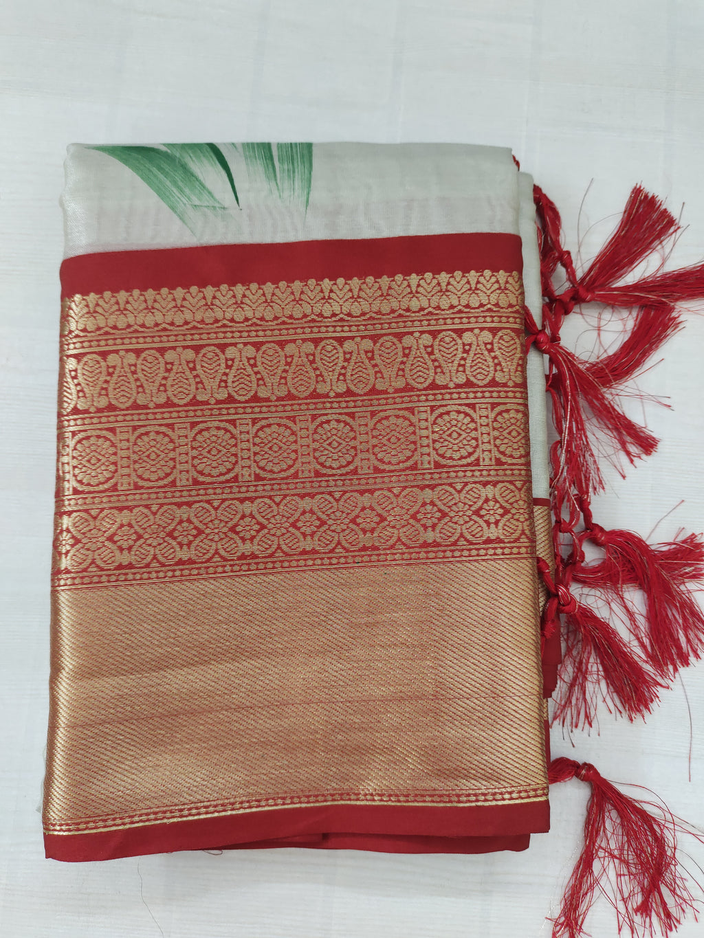 Kit Kat Pattu Saree